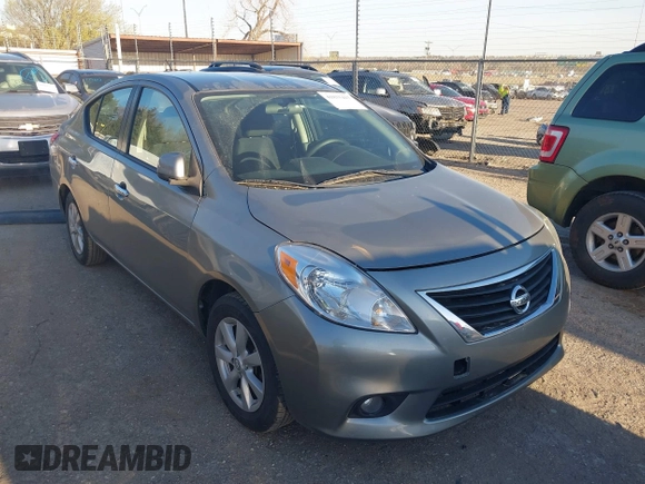 2012 Nissan Versa SL with VIN 3N1CN7AP8CL889143, listed as a IAAI auction lot 41831417 with 172,578 mi miles. Bid and sale history available at carsss.com. Image 1.