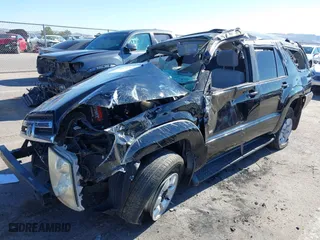 2005 Toyota 4Runner SR5 with VIN JTEZU14R750050441, listed as a IAAI auction lot 40070707 with 1 mi miles. Bid and sale history available at carsss.com. Image 6.