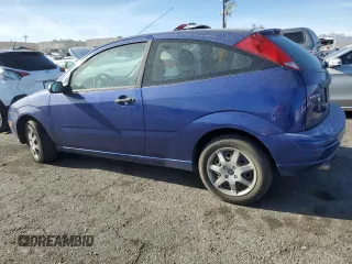 2005 Ford Focus S with VIN 3FAFP31N95R107868, listed as a Copart auction lot 85765944 with 189,739 mi miles and Salvage Title. Bid and sale history available at carsss.com. Image 2.