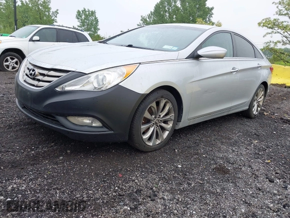 2013 Hyundai Sonata Limited with VIN 5NPEC4AC9DH762751, listed as a IAAI auction lot 42261110 with 159,824 mi miles and . Bid and sale history available at DreamBid. Image 2.