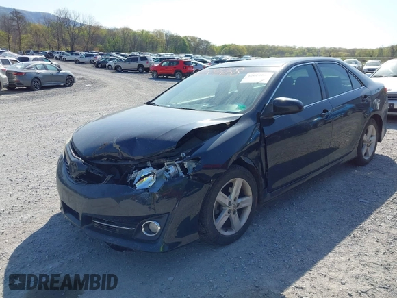 2012 Toyota Camry L with VIN 4T1BF1FK9CU611840, listed as a IAAI auction lot 42029268 with 212,972 mi miles. Bid and sale history available at carsss.com. Image 6.