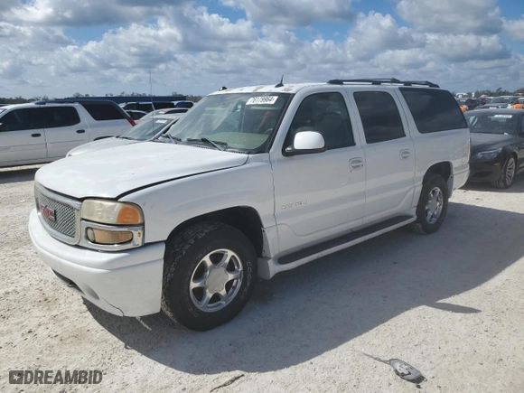 2004 GMC Yukon XL Denali with VIN 1GKFK66U84J258384, listed as a Copart auction lot 76179964 with 0 mi miles and Salvage Title. Bid and sale history available at carsss.com. Image 1.