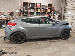 2016 Hyundai Veloster with VIN KMHTC6AD8GU267426, listed as a IAAI auction lot 41349385 with 114,245 mi miles. Bid and sale history available at carsss.com. Image 14.