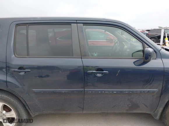 2012 Honda Pilot EX-L with VIN 5FNYF3H53CB036306, listed as a IAAI auction lot 42121102 with 161,060 mi miles. Bid and sale history available at carsss.com. Image 13.