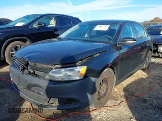 2012 Volkswagen Jetta SE z VIN 3VWDP7AJ6CM307703, wystawiony jako IAAI lot #40882718 z przebiegiem 141 523 mil mil oraz . Historia ofert i sprzedaży dostępna na DreamBid. Obrazek 2.
