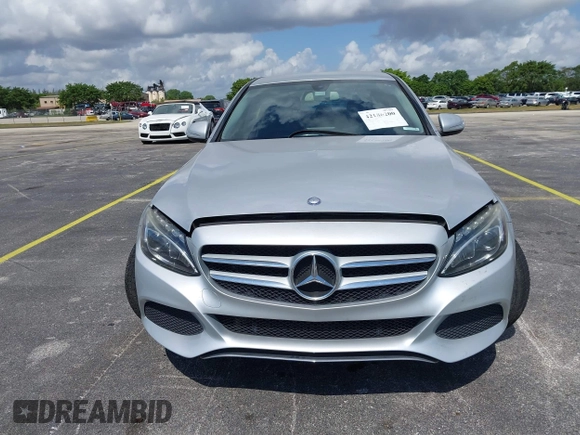 2015 Mercedes-Benz C 300 Luxury with VIN 55SWF4KB9FU033375, listed as a IAAI auction lot 42186200 with 115,307 mi miles and . Bid and sale history available at carsss.com. Image 13.