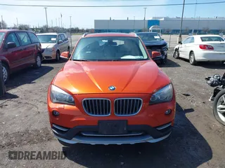 2015 BMW X1 xDrive28i with VIN WBAVL1C57FVY27822, listed as a IAAI auction lot 41977545 with 76,211 mi miles. Bid and sale history available at carsss.com. Image 12.