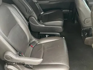 2019 Honda Odyssey Touring z VIN 5FNRL6H86KB053432, wystawiony jako Copart lot #65482425 z przebiegiem 87 470 mil mil oraz Szkoda całkowita • Salvage title. Historia ofert i sprzedaży dostępna na DreamBid. Obrazek 6.