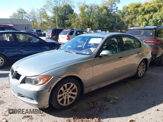 2006 BMW 3 Series 325xi with VIN WBAVD13576KV09164, listed as a IAAI auction lot 40558363 with 148,819 mi miles. Bid and sale history available at carsss.com. Image 2.