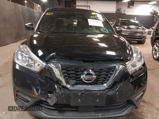2020 Nissan Kicks S z VIN 3N1CP5BV2LL504266, wystawiony jako IAAI lot #42296615 z przebiegiem 55 944 mil mil oraz . Historia ofert i sprzedaży dostępna na DreamBid. Obrazek 12.