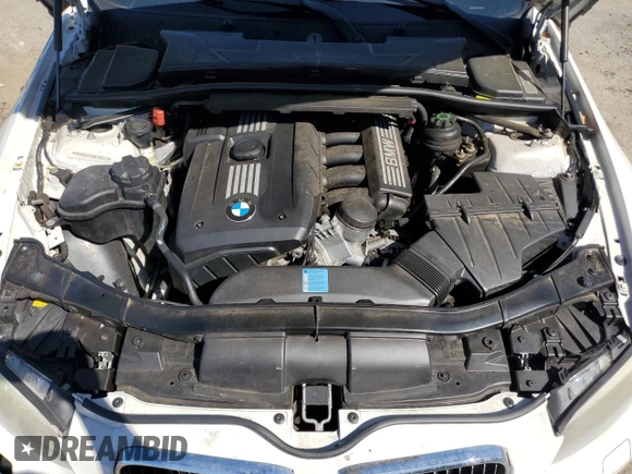 2011 BMW 3 Series 328i with VIN WBADW3C5XBE538572, listed as a Copart auction lot 55790385 with 125,092 mi miles and Non repairable. Bid and sale history available at DreamBid. Image 11.
