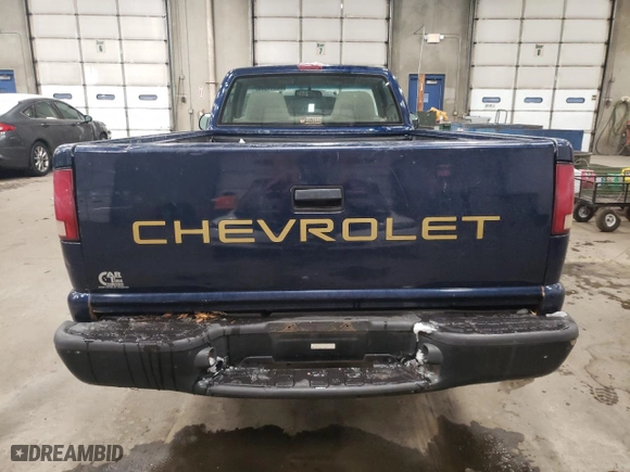 2000 Chevrolet S-10 LS with VIN 1GCCS1456YK266190, listed as a Copart auction lot 86311344 with 82,716 mi miles and Clean Title. Bid and sale history available at carsss.com. Image 6.