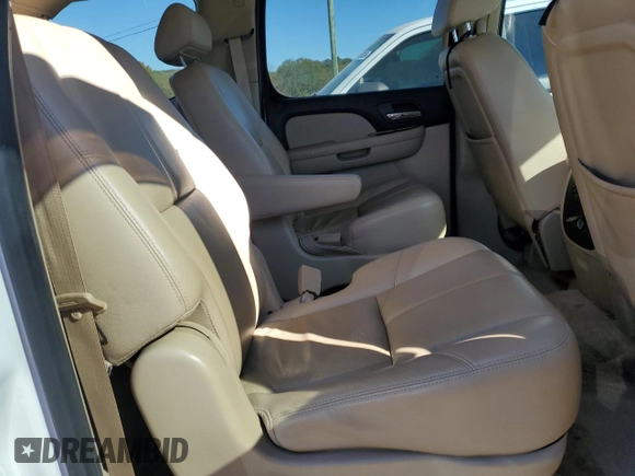 2008 Chevrolet Suburban LTZ with VIN 3GNFC160X8G215320, listed as a Copart auction lot 76341774 with 251,891 mi miles and Salvage Title. Bid and sale history available at carsss.com. Image 10.