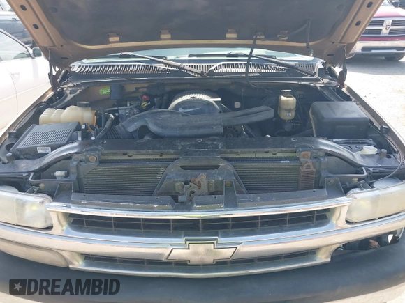 2001 Chevrolet Suburban LS z VIN 3GNEC16T21G214738, wystawiony jako IAAI lot #42433747 z przebiegiem Nie podano mil oraz . Historia ofert i sprzedaży dostępna na DreamBid. Obrazek 10.