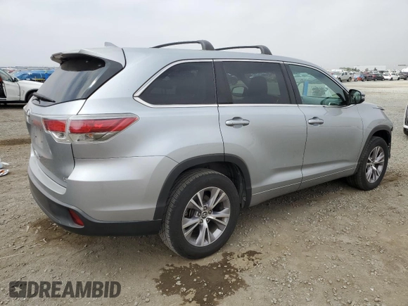 2016 Toyota Highlander LE Plus with VIN 5TDZKRFH9GS165569, listed as a Copart auction lot 60481085 with 133,422 mi miles and Salvage title. Bid and sale history available at DreamBid. Image 3.