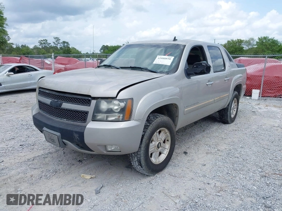 2007 Chevrolet Avalanche LTZ z VIN 3GNFK123X7G217750, wystawiony jako IAAI lot #42088850 z przebiegiem 188 429 mil mil oraz . Historia ofert i sprzedaży dostępna na DreamBid. Obrazek 2.