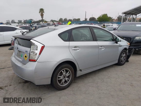2011 Toyota Prius I with VIN JTDKN3DU5B0261149, listed as a IAAI auction lot 42041188 with 190,787 mi miles. Bid and sale history available at carsss.com. Image 4.