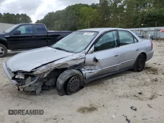2001 Honda Accord LX z VIN 1HGCG16401A073312, wystawiony jako Copart lot #71996444 z przebiegiem 232 315 mil mil oraz Szkoda całkowita • Salvage title. Historia ofert i sprzedaży dostępna na DreamBid. Obrazek 1.