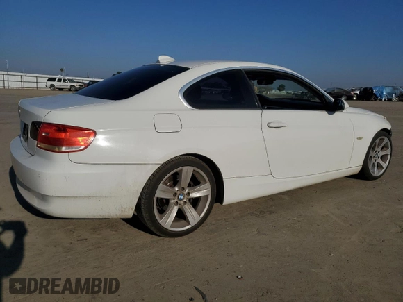 2007 BMW 3 Series 328i with VIN WBAWV13597P117499, listed as a Copart auction lot 42053095 with 230,508 mi miles and Salvage title. Bid and sale history available at DreamBid. Image 3.
