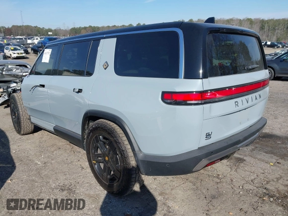 2024 Rivian R1S Adventure with VIN 7PDSGBBA8RN043516, listed as a IAAI auction lot 41675732 with 1 mi miles. Bid and sale history available at carsss.com. Image 3.