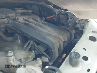 2015 Nissan Note SV z VIN 3N1CE2CP6FL397697, wystawiony jako IAAI lot #43059216 z przebiegiem 107 955 mil mil oraz . Historia ofert i sprzedaży dostępna na DreamBid. Obrazek 19.