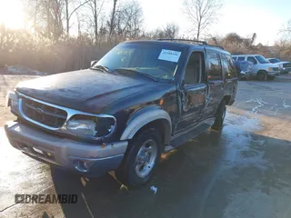 2000 Ford Explorer Eddie Bauer с VIN 1FMZU64E0YZB37690, выставлен на аукционе IAAI как лот 41588446 с пробегом 184 471 миль миль и . История ставок и продаж доступна на DreamBid. Изображение 18.