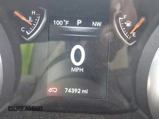 2018 Jeep Wrangler Unlimited Sport с VIN 1C4HJXDG3JW129798, выставлен на аукционе IAAI как лот 42635872 с пробегом 74 392 миль миль и . История ставок и продаж доступна на DreamBid. Изображение 16.