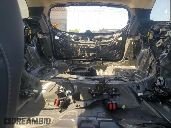 2024 Subaru Outback Touring with VIN 4S4BTAPC6R3221793, listed as a Copart auction lot 61653185 with 15,773 mi miles and Salvage title. Bid and sale history available at DreamBid. Image 10.