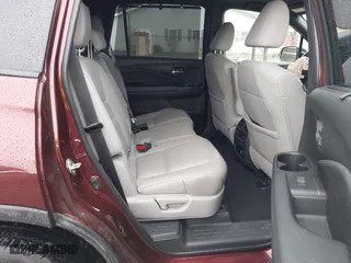 2019 Honda Passport Touring with VIN 5FNYF8H99KB005625, listed as a IAAI auction lot 41905030 with 64,998 mi miles. Bid and sale history available at carsss.com. Image 8.