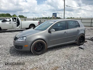 2009 Volkswagen Golf GTI z VIN WVWHV71K09W063588, wystawiony jako Copart lot #58325245 z przebiegiem 124 693 mil mil oraz Szkoda całkowita • Salvage title. Historia ofert i sprzedaży dostępna na DreamBid. Obrazek 1.
