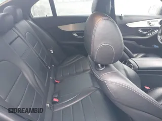 2019 Mercedes-Benz C 300 с VIN 55SWF8DB5KU307749, выставлен на аукционе IAAI как лот 42198723 с пробегом 93 370 миль миль и . История ставок и продаж доступна на DreamBid. Изображение 8.