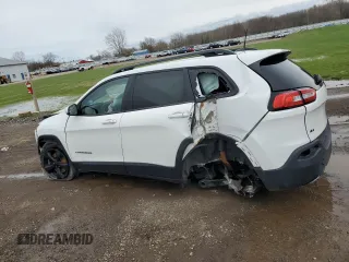 2016 Jeep Cherokee Latitude z VIN 1C4PJMCS9GW115686, wystawiony jako Copart lot #51826375 z przebiegiem 121 678 mil mil oraz Szkoda całkowita • Salvage title. Historia ofert i sprzedaży dostępna na DreamBid. Obrazek 2.