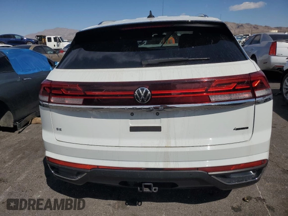 2024 Volkswagen Atlas SE with VIN 1V2HE2CA9RC209090, listed as a Copart auction lot 53399215 with 24,270 mi miles and Salvage title. Bid and sale history available at DreamBid. Image 6.