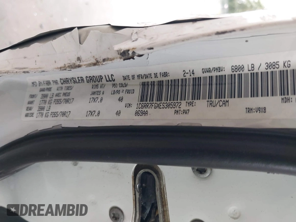 2014 Ram 1500 Tradesman z VIN 1C6RR7FGXES305972, wystawiony jako IAAI lot #42149659 z przebiegiem 163 374 mil mil oraz . Historia ofert i sprzedaży dostępna na DreamBid. Obrazek 9.