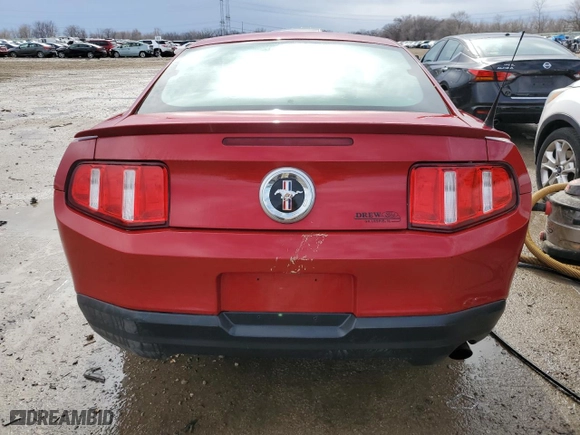 2010 Ford Mustang V6 with VIN 1ZVBP8AN6A5152055, listed as a Copart auction lot 47019595 with 125,338 mi miles and Salvage Title. Bid and sale history available at carsss.com. Image 6.