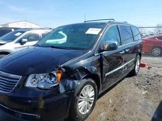 2013 Chrysler Town & Country Limited z VIN 2C4RC1GG0DR653897, wystawiony jako IAAI lot #41813906 z przebiegiem 172 332 mil mil oraz . Historia ofert i sprzedaży dostępna na DreamBid. Obrazek 6.