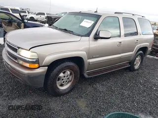 2003 Chevrolet Tahoe LS with VIN 1GNEK13T93J308334, listed as a IAAI auction lot 41582475 with 263,031 mi miles. Bid and sale history available at carsss.com. Image 2.