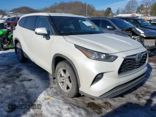 2020 Toyota Highlander LE with VIN 5TDBZRBH5LS511758, listed as a IAAI auction lot 41432586 with 76,214 mi miles and . Bid and sale history available at DreamBid. Image 1.