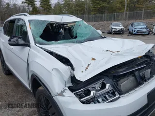 2019 Volkswagen Atlas SEL with VIN 1V2MR2CAXKC594264, listed as a IAAI auction lot 41872023 with 60,807 mi miles and . Bid and sale history available at DreamBid. Image 21.