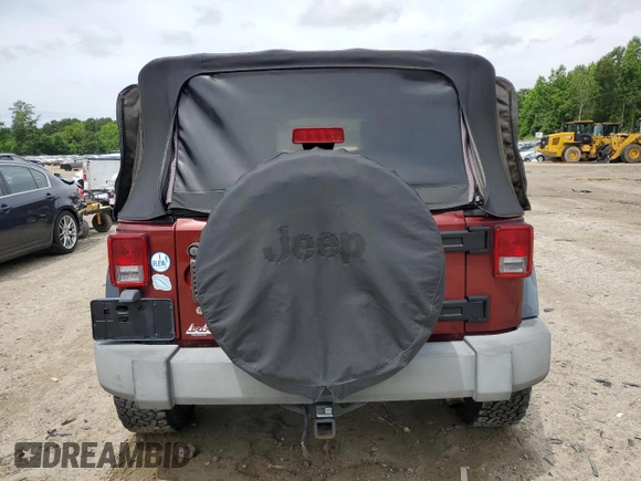 2009 Jeep Wrangler X с VIN 1J4FA24129L749314, выставлен на аукционе Copart как лот 58160995 с пробегом 93 603 миль миль и Списание • Salvage title. История ставок и продаж доступна на DreamBid. Изображение 6.