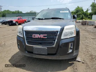 2015 GMC Terrain SLE z VIN 2GKFLWEK8F6366792, wystawiony jako Copart lot #60694415 z przebiegiem 167 406 mil mil oraz Czysty tytuł • Clean title. Historia ofert i sprzedaży dostępna na DreamBid. Obrazek 5.