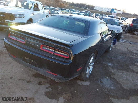 2017 Dodge Challenger R/T with VIN 2C3CDZBT8HH659128, listed as a IAAI auction lot 41454141 with 180,139 mi miles. Bid and sale history available at carsss.com. Image 4.