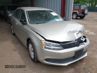 2014 Volkswagen Jetta S z VIN 3VW2K7AJ0EM231386, wystawiony jako IAAI lot #42229963 z przebiegiem 105 432 mil mil oraz . Historia ofert i sprzedaży dostępna na DreamBid. Obrazek 1.