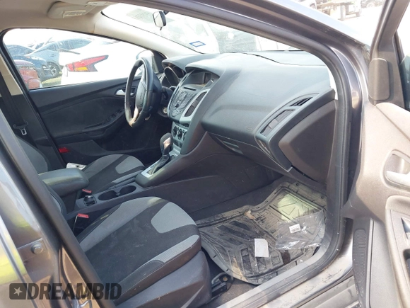 2014 Ford Focus SE with VIN 1FADP3F24EL320991, listed as a IAAI auction lot 41932638 with 133,163 mi miles. Bid and sale history available at carsss.com. Image 5.