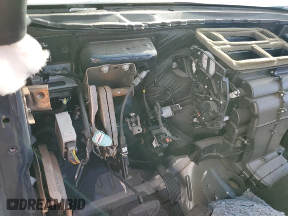 2020 Ford F-250 XL z VIN 1FT8W2BT9LED76157, wystawiony jako Copart lot #79952244 z przebiegiem Nie podano mil oraz Nie do naprawy • Non repairable. Historia ofert i sprzedaży dostępna na DreamBid. Obrazek 9.