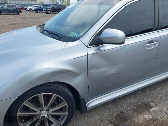2014 Subaru Legacy Special Sports z VIN 4S3BMBJ60E3012828, wystawiony jako IAAI lot #42070536 z przebiegiem 163 808 mil mil oraz . Historia ofert i sprzedaży dostępna na DreamBid. Obrazek 17.