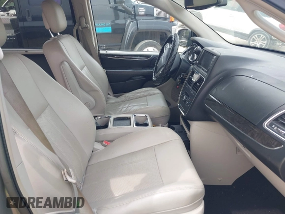 2014 Chrysler Town & Country Touring L with VIN 2C4RC1CG9ER376058, listed as a IAAI auction lot 42099348 with 186,226 mi miles and . Bid and sale history available at DreamBid. Image 5.
