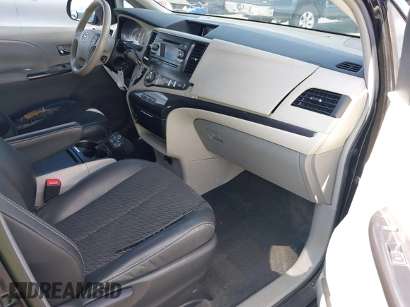 2011 Toyota Sienna SE with VIN 5TDXK3DC9BS122337, listed as a IAAI auction lot 42245460 with 270,970 mi miles and . Bid and sale history available at DreamBid. Image 5.