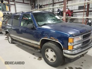 1999 Chevrolet Suburban with VIN 1GNFK16R1XJ409829, listed as a IAAI auction lot 42045240 with 337,554 mi miles. Bid and sale history available at carsss.com. Image 1.