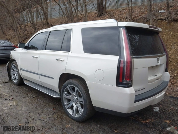 2015 Cadillac Escalade Premium with VIN 1GYS4CKJXFR293277, listed as a IAAI auction lot 41657816 with 93,140 mi miles. Bid and sale history available at carsss.com. Image 3.